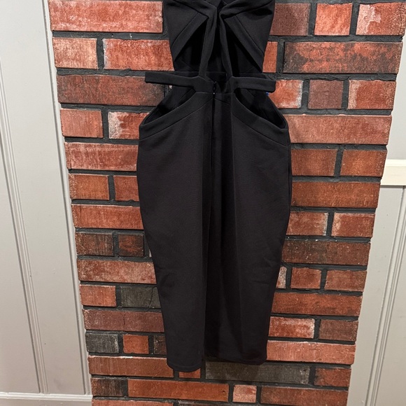 Nooki black cutout Dress - Picture 8 of 11